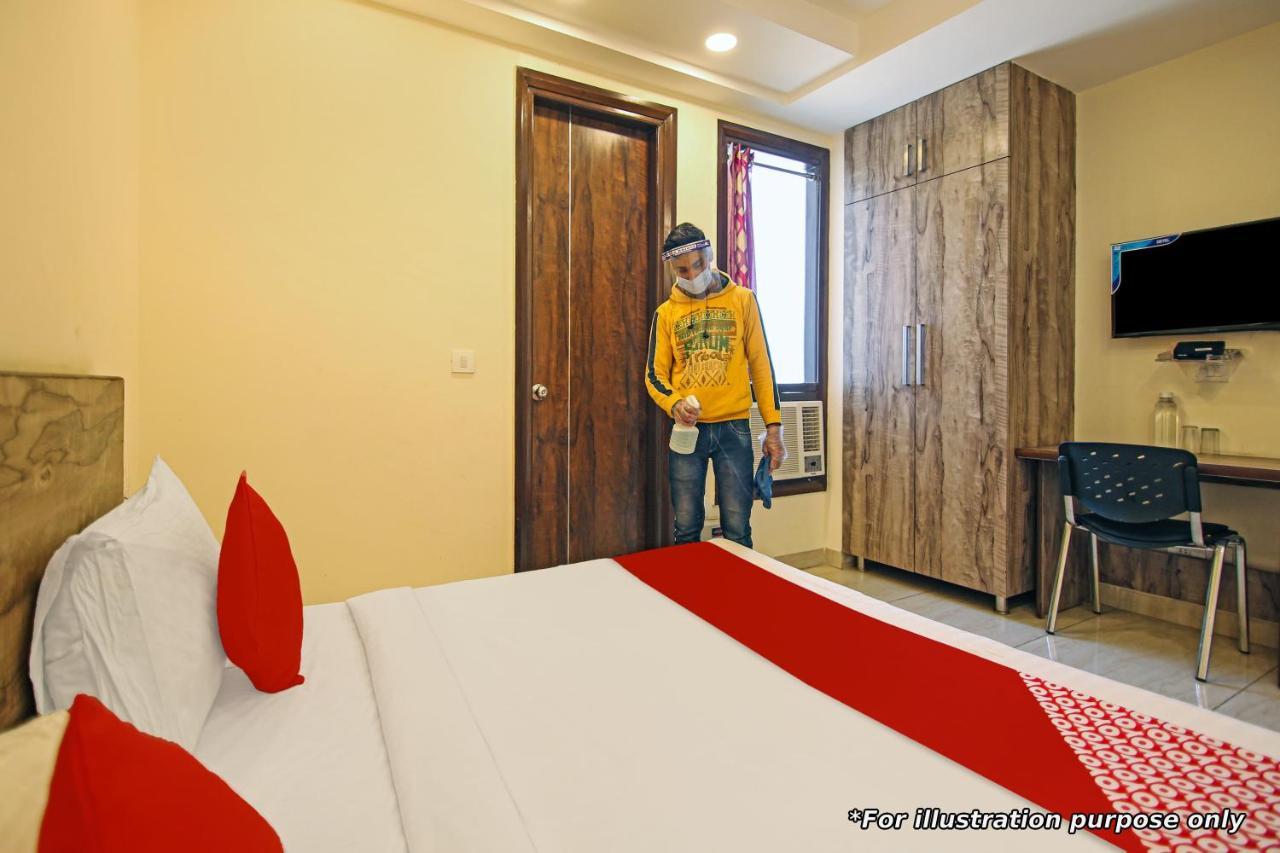 Hotel OYO Flagship 75575 Krishna Regency Bijnaur Exterior foto